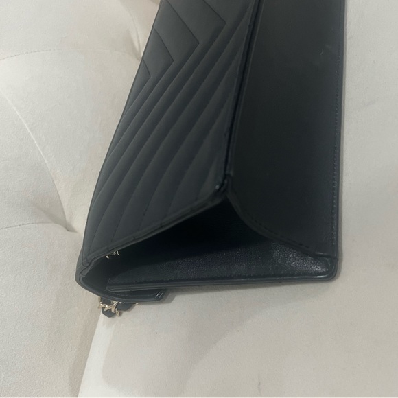 Chanel Black Chevron Leather Envelope Bag GHW - Picture 5 of 15